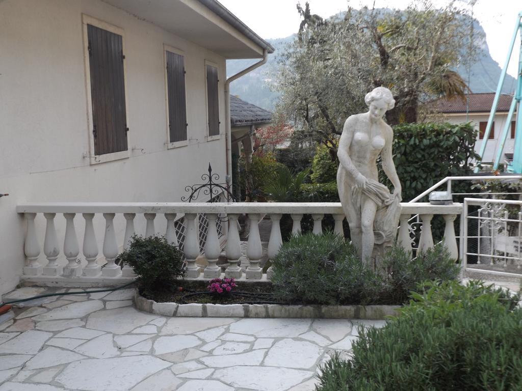 Casa Beretta Appartement Garda  Buitenkant foto