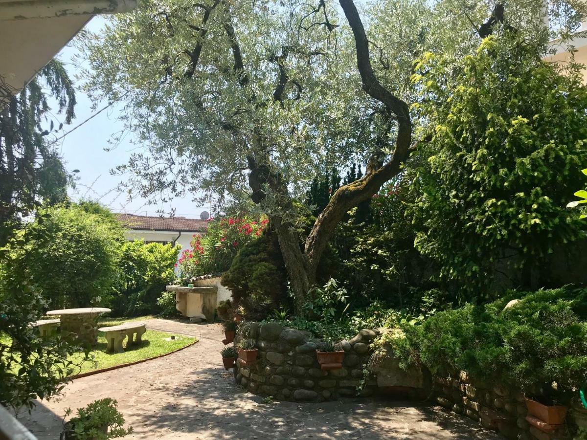 Casa Beretta Appartement Garda  Buitenkant foto